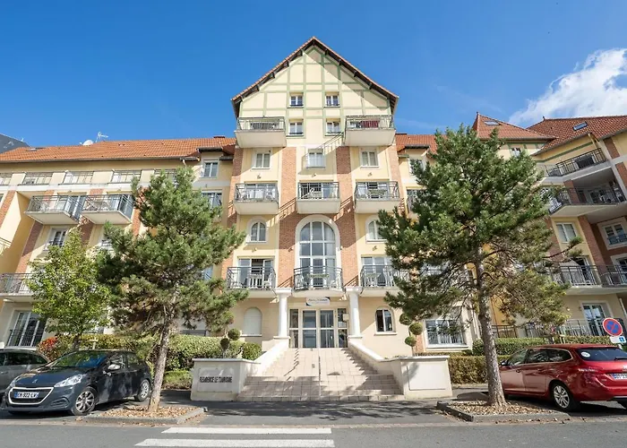 Апартаменты Port Guillaume-6 By Interhome