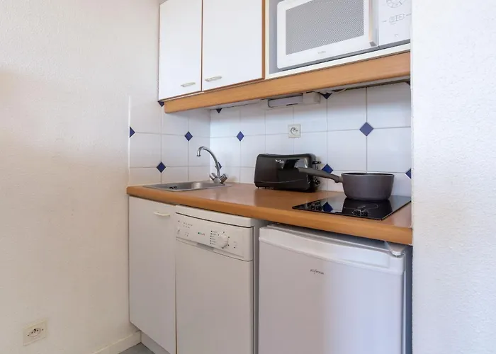 Апартаменты Port Guillaume-6 By Interhome